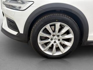 Volvo V60 Cross Country D4 AWD Värmare Drag P-Sensorer