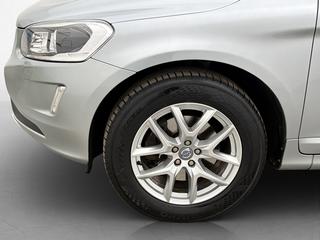 Volvo XC60 D4 181hk AWD Momentum Värmare Farthållare Drag