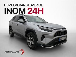Toyota RAV4 Plug-in AWD X-Edition Cockpit Kamera Drag Moms