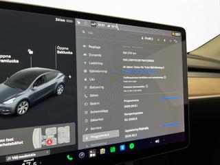 Tesla Model Y Long Range AWD HW3 Matrix Värmepump P-Sensorer