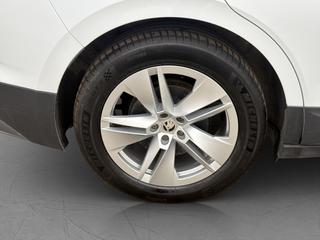 Skoda Enyaq 85x 286hk Värmare Dragkrok Kamera Rattvärme MOMS