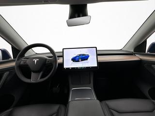 Tesla Model Y Long Range AWD Dragkrok MOMS Svensksåld
