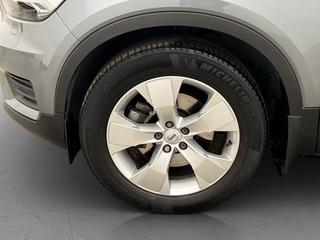 Volvo XC40 D3 AWD 150hk Momentum Värmare VOC Kamera Drag