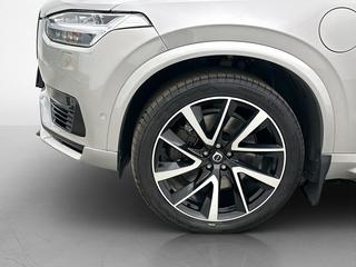 Volvo XC90 T8 AWD Ultimate Dark 7-sits Pano B&W 360° Drag