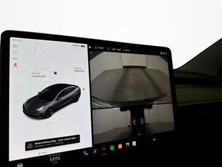 Tesla Model 3 Long Range AWD Pano Skinn Kamera AP Moms