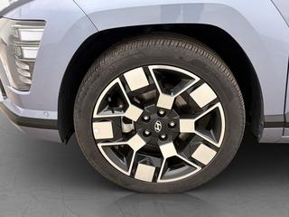 Hyundai Kona Electric Long Range Advanced HUD Skinn 360°