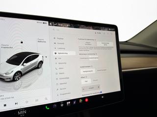 Tesla Model Y Standard Range Autopilot Värmepump Dragkrok