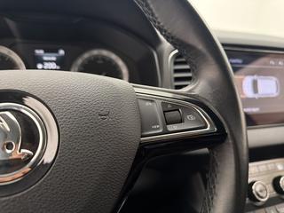 Škoda Karoq 1.0 TSI 115hk Ambition Kamera Drag P-sensor