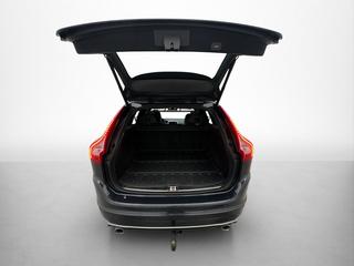 Volvo XC60 D4 AWD Classic R-Design Pano Värm Kamera Drag