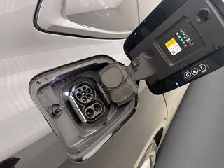 BMW i4 eDrive40 Gran Coupé 83.9 kWh Dragkrok 360° Skinn MOMS