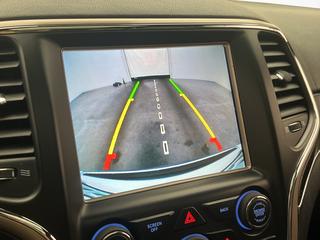 Jeep Grand Cherokee 3.0 V6 Summit Luft Pano H/K Kamera Skinn