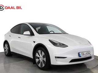 Tesla Model Y LONG RANGE AWD 514HK PREMIUM PANO VÄRMARE DRAG B-KAMERA – DAAL Bil