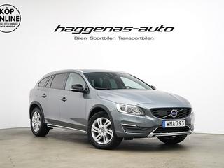 Volvo V60 Cross Country D3 / 150hk / Business / Drag / Värmare